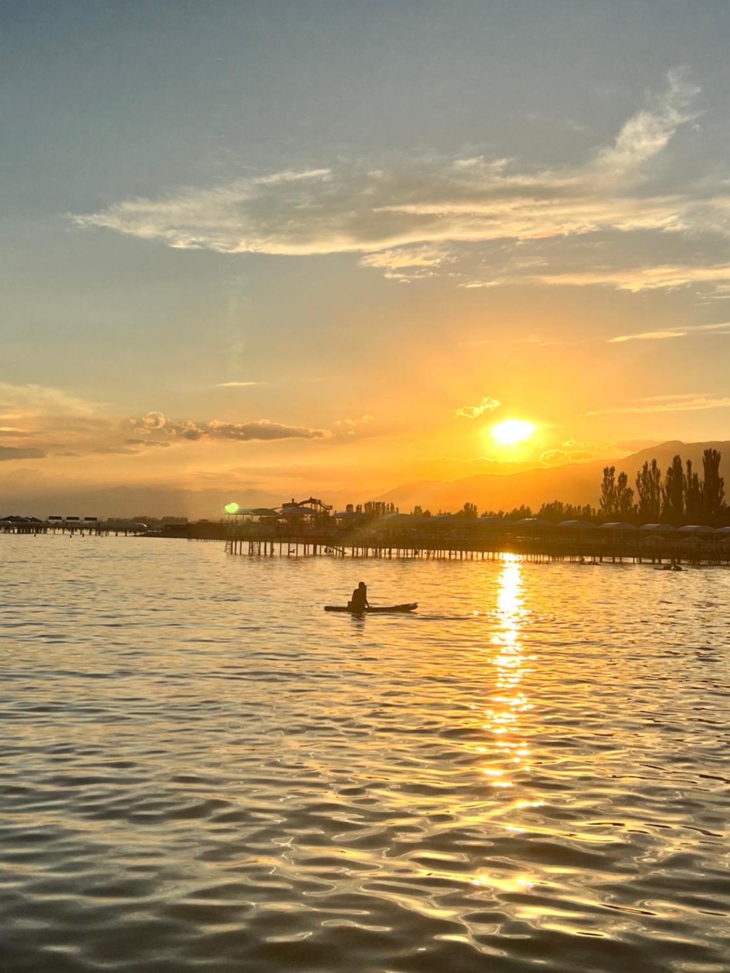 Радуга Иссык-Куль Aparthotel Chon-Sary-Oy Buitenkant foto